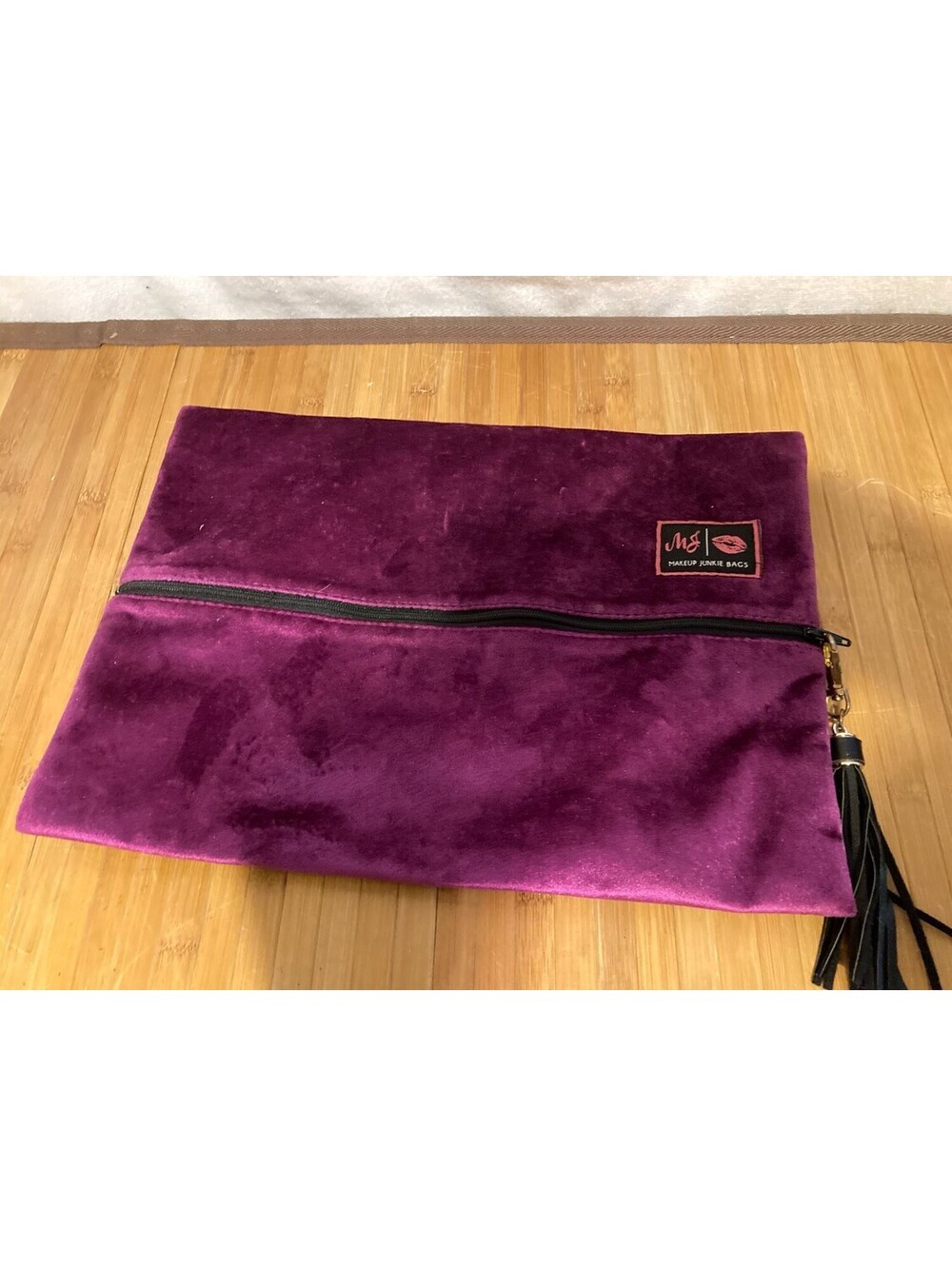 Makeup Junkie Bags Cosmetic Bag L Purple Faux Leather Womens Wipeable Interior